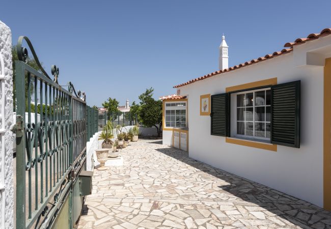 Villa in Albufeira - Vila Coelho - City center with pool by HD Villa in Albufeira - Vila Coelho - City center with pool by HD