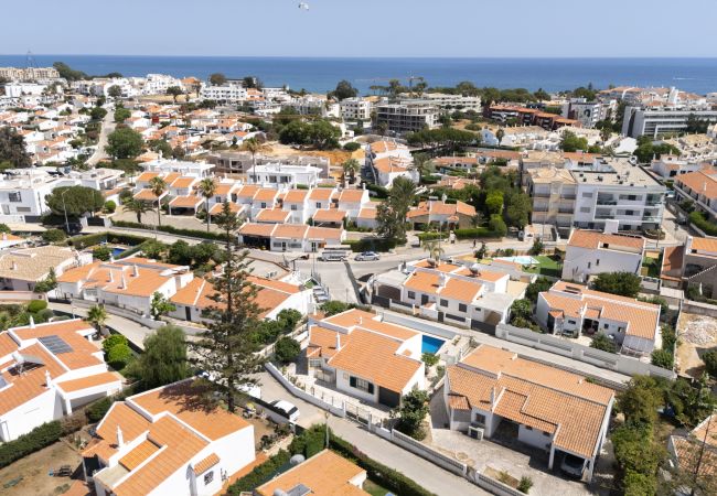 Villa in Albufeira - Vila Coelho - City center with pool by HD Villa in Albufeira - Vila Coelho - City center with pool by HD