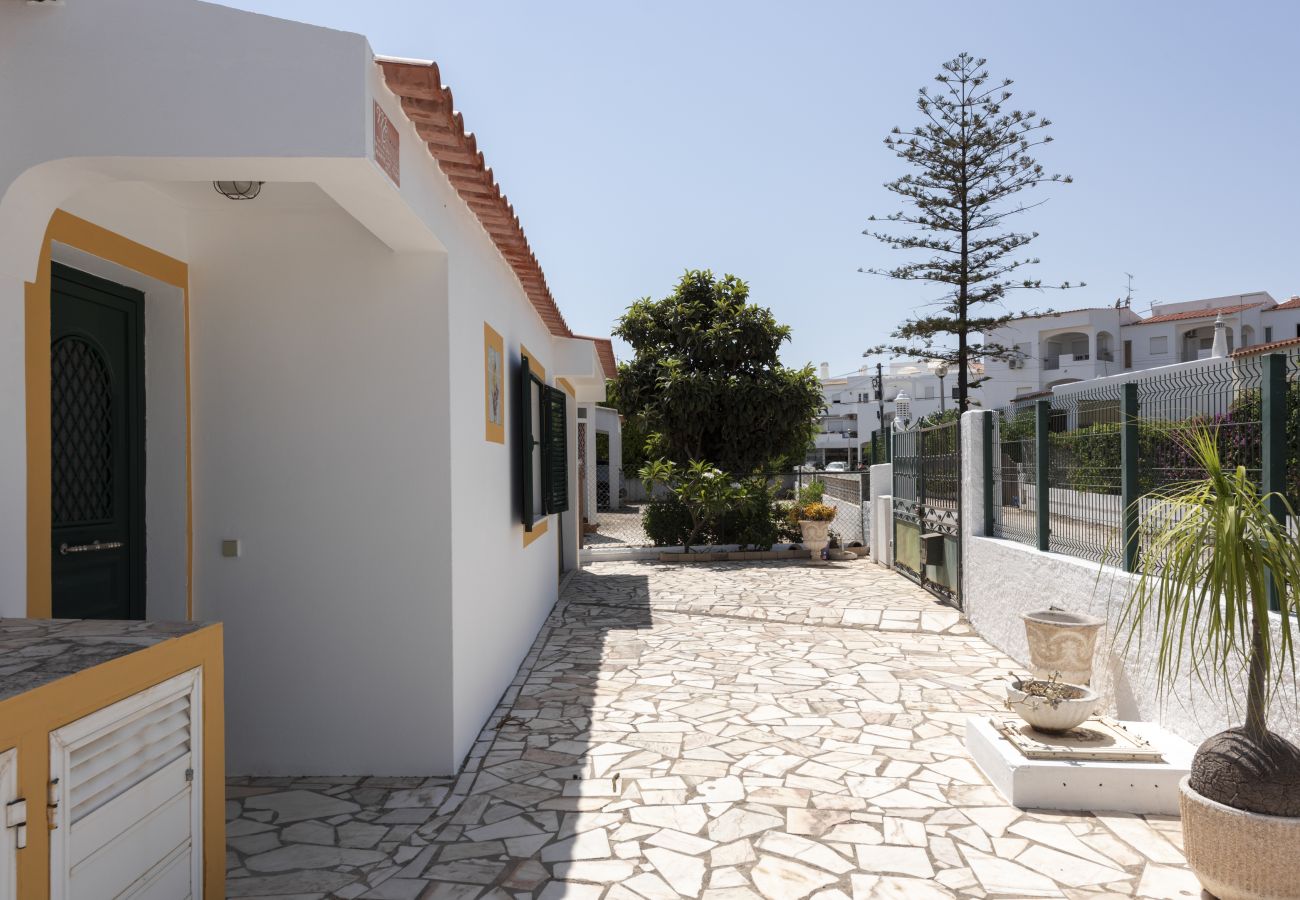 Villa in Albufeira - Vila Coelho - City center with pool by HD