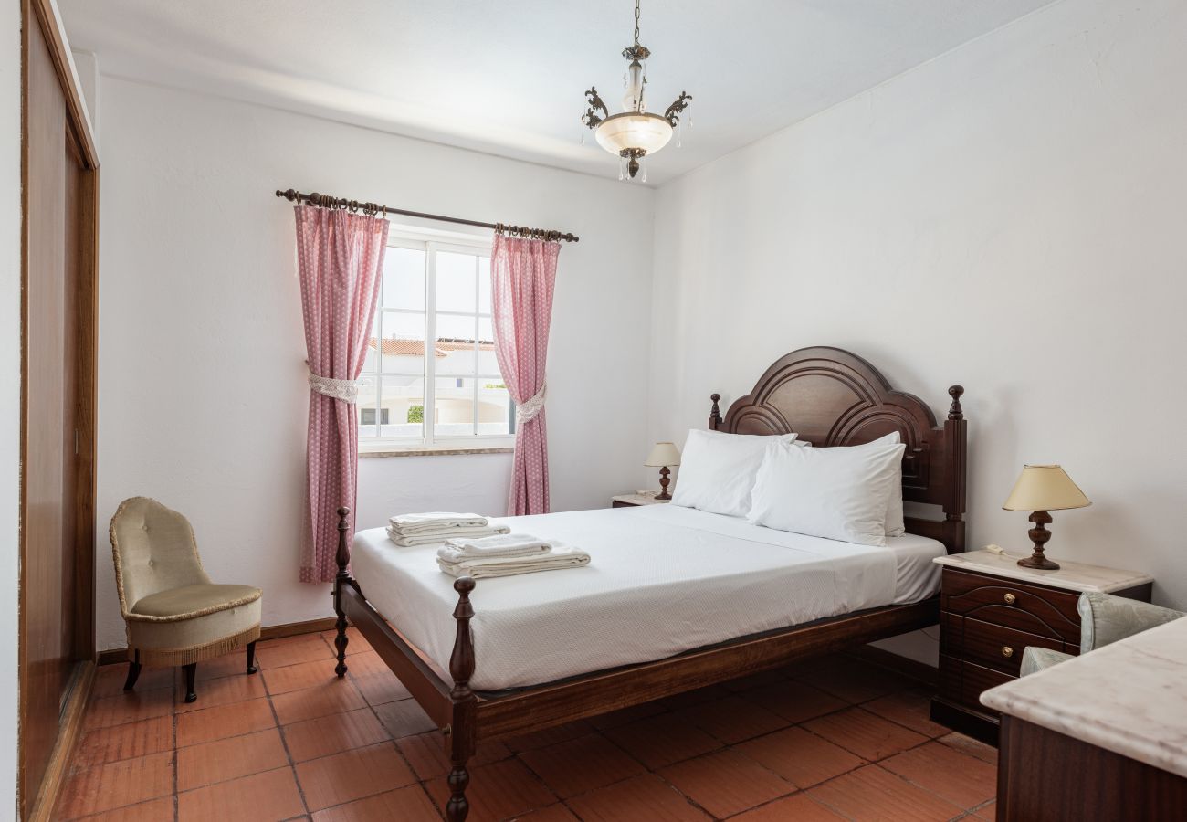 Villa in Albufeira - Vila Coelho - City center with pool by HD