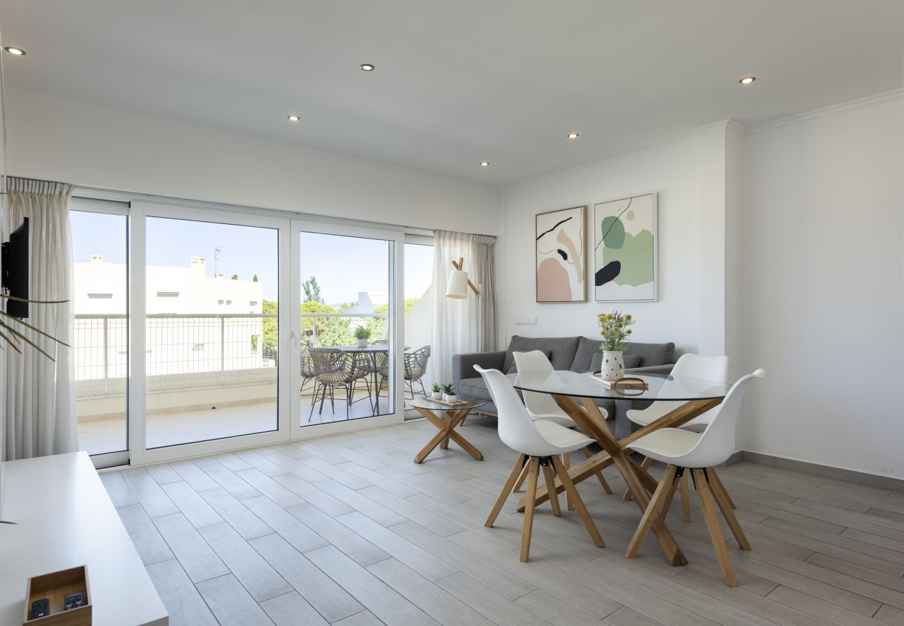 Apartment in Vilamoura - Moura One - Condominium with pool by HD