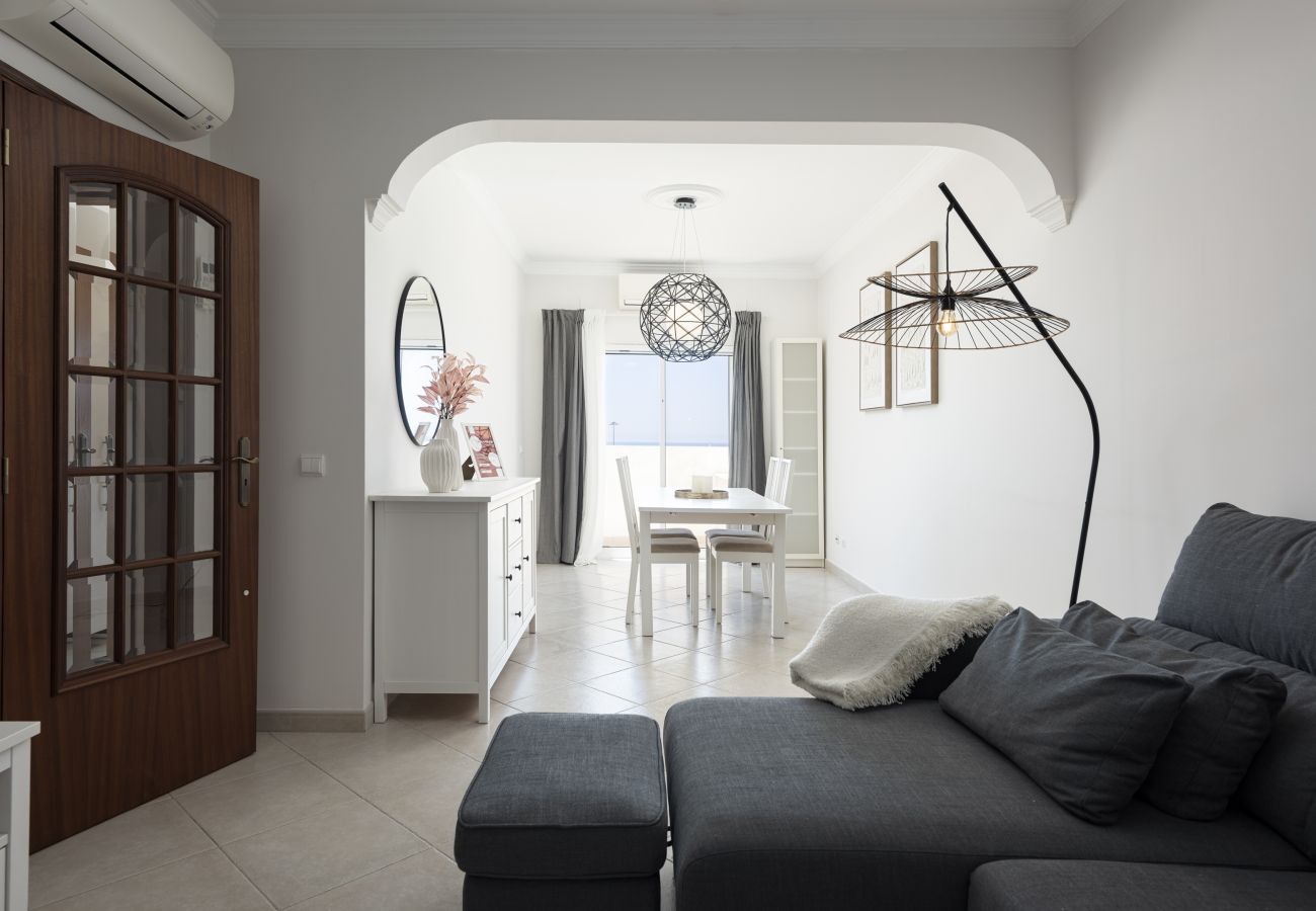 Apartment in Quarteira - Golfinho - Sea view with pool by HD