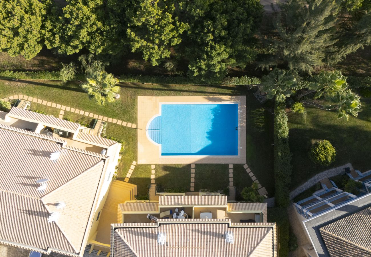 Apartment in Vilamoura - Mar e Golfe - Pool with golf view by HD