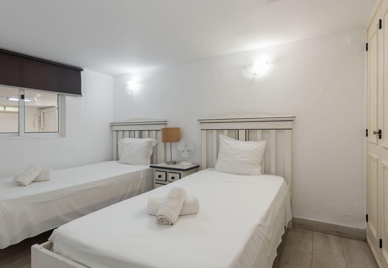 Villa in Vilamoura - Vila Popa - Golf Front with Games Room by HD"