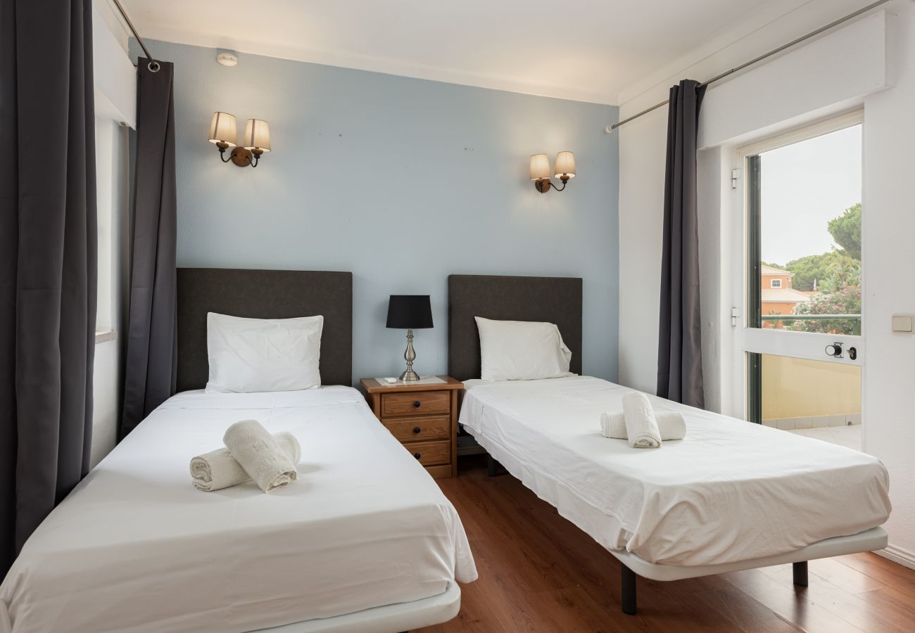 Villa in Vilamoura - Vila Popa - Golf Front with Games Room by HD"