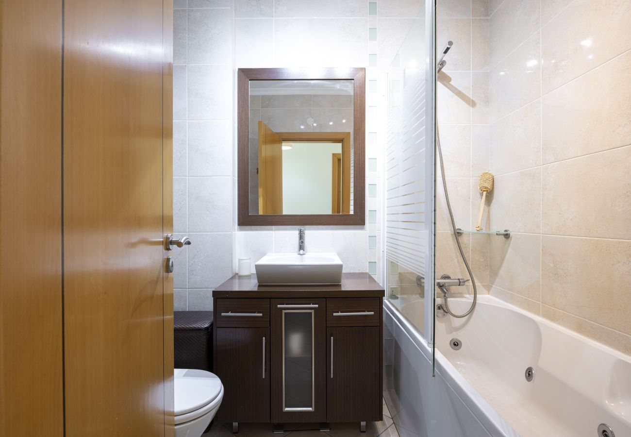 Apartment in Quarteira - Pérola do Príncipe Near the beach - by HD