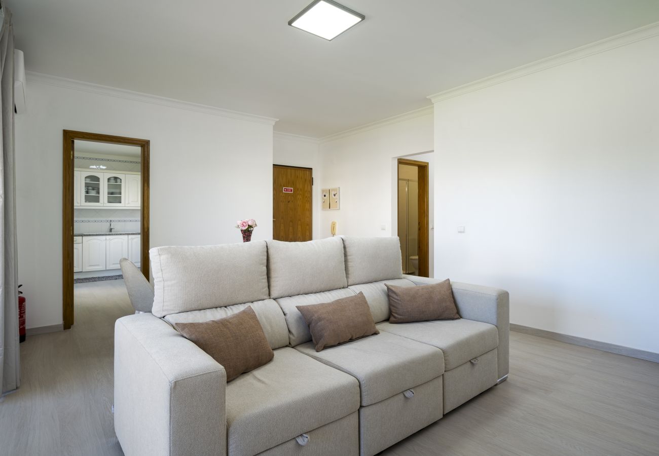 Apartment in Quarteira - Casa das Mélias - 2 br apartment whit pool by HD