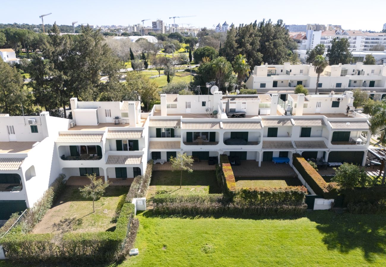 Apartment in Quarteira - Casa das Mélias - 2 br apartment whit pool by HD