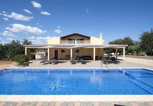 Cottage in Faro - Casa da Montanha - Peaceful Villa by HD