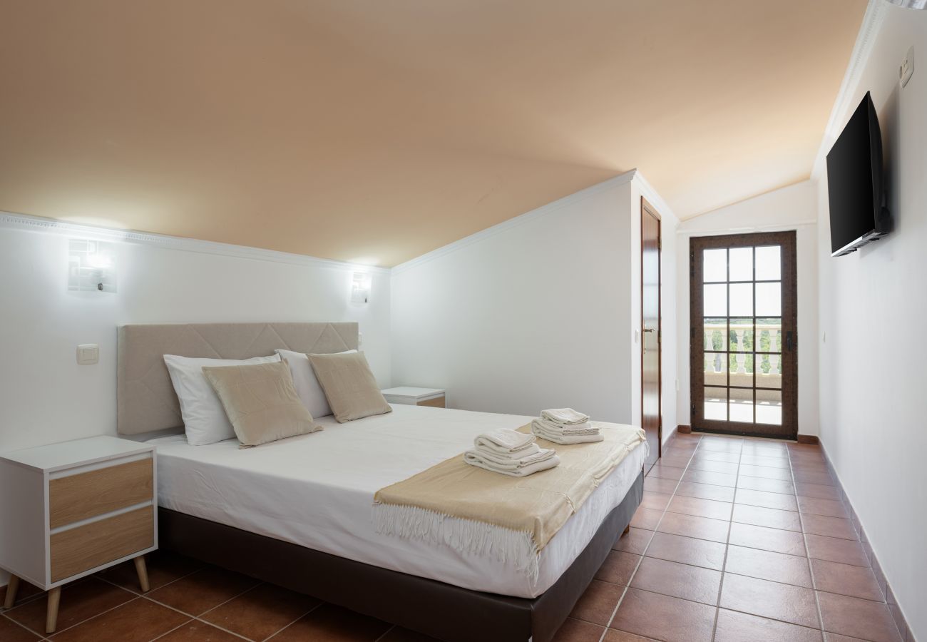 Cottage in Faro - Casa da Montanha - Peaceful Villa by HD