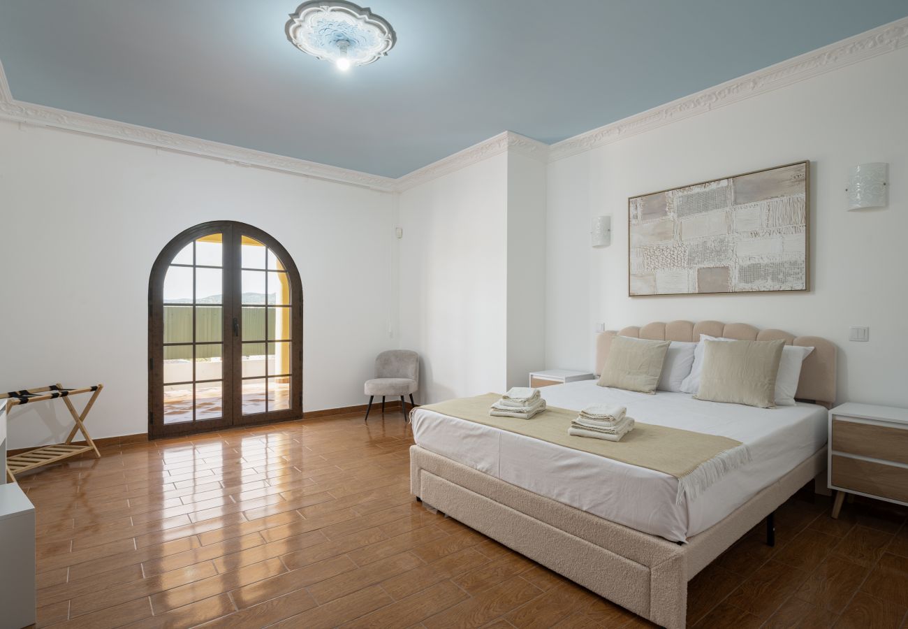 Cottage in Faro - Casa da Montanha - Peaceful Villa by HD