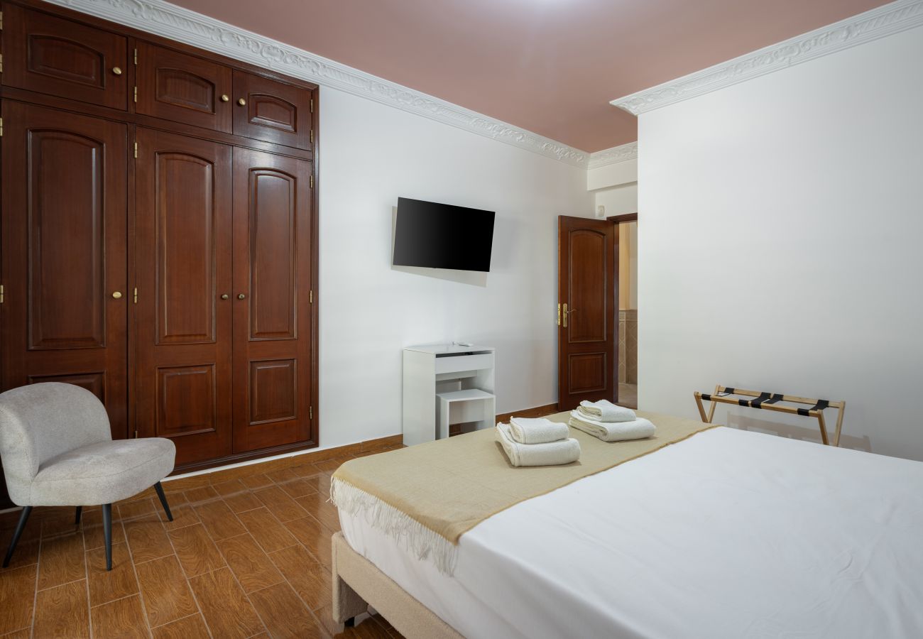 Cottage in Faro - Casa da Montanha - Peaceful Villa by HD