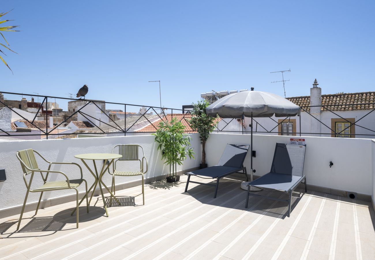 Apartment in Faro - Saramago Writers Yard - Pool Retreat by HD 