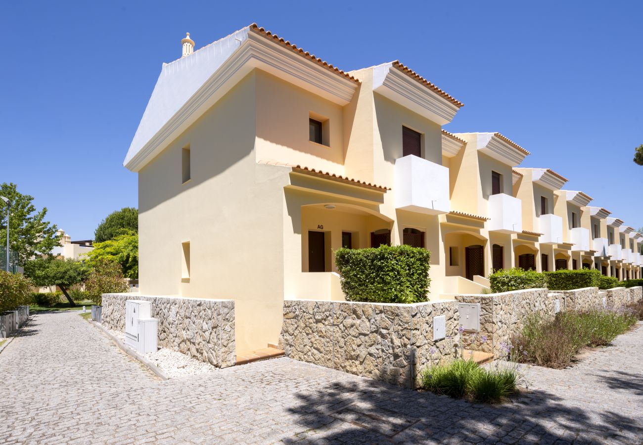 Villa in Quarteira - Vila padel with pool - by Hdproperties