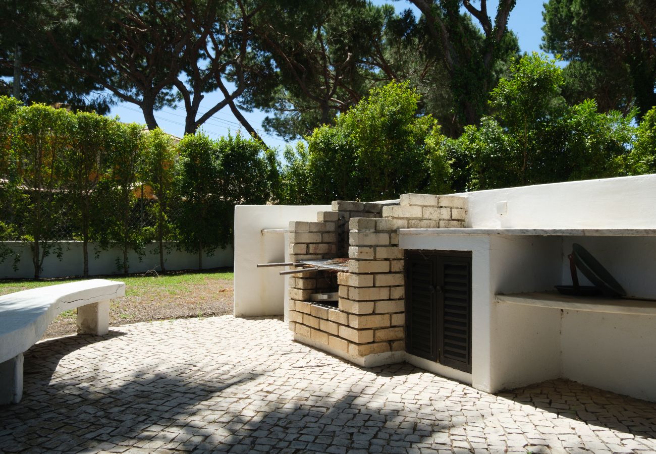 Villa in Vilamoura - Vila das Malvas with Pool - By Hdproperties