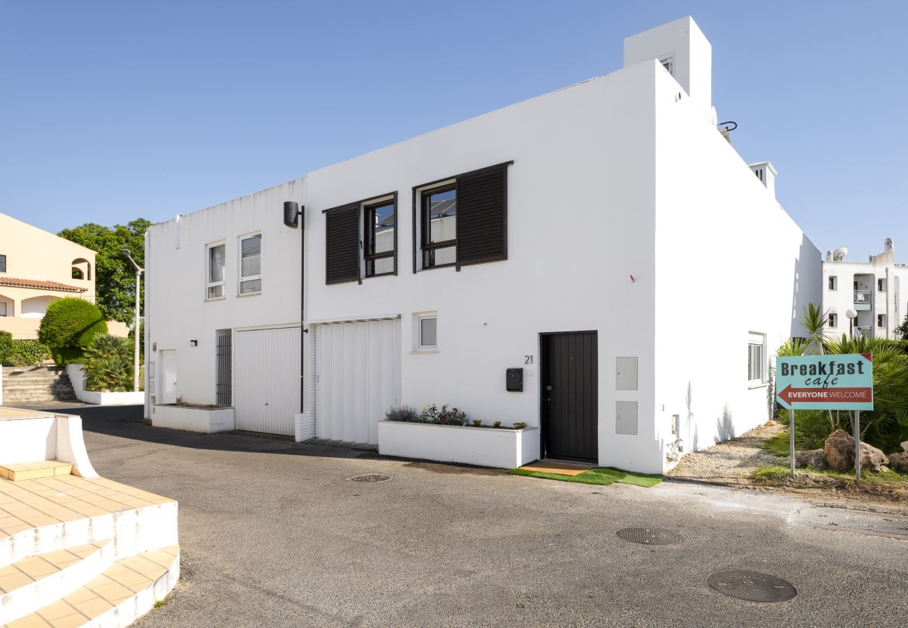Villa in Quarteira - Vila Sineta by Hdproperties