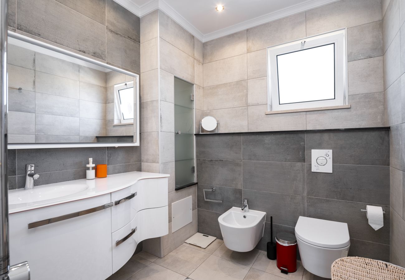 Villa in Quarteira - Vila Gabriel private vila -by hdproperties
